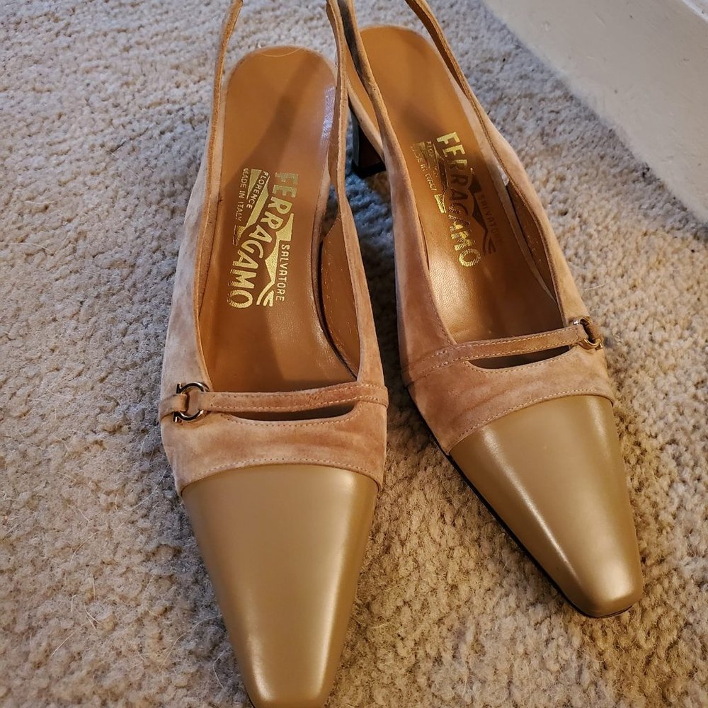 Salvatore Ferragamo Nude Slingback Horsebit Suede Heels Size 8